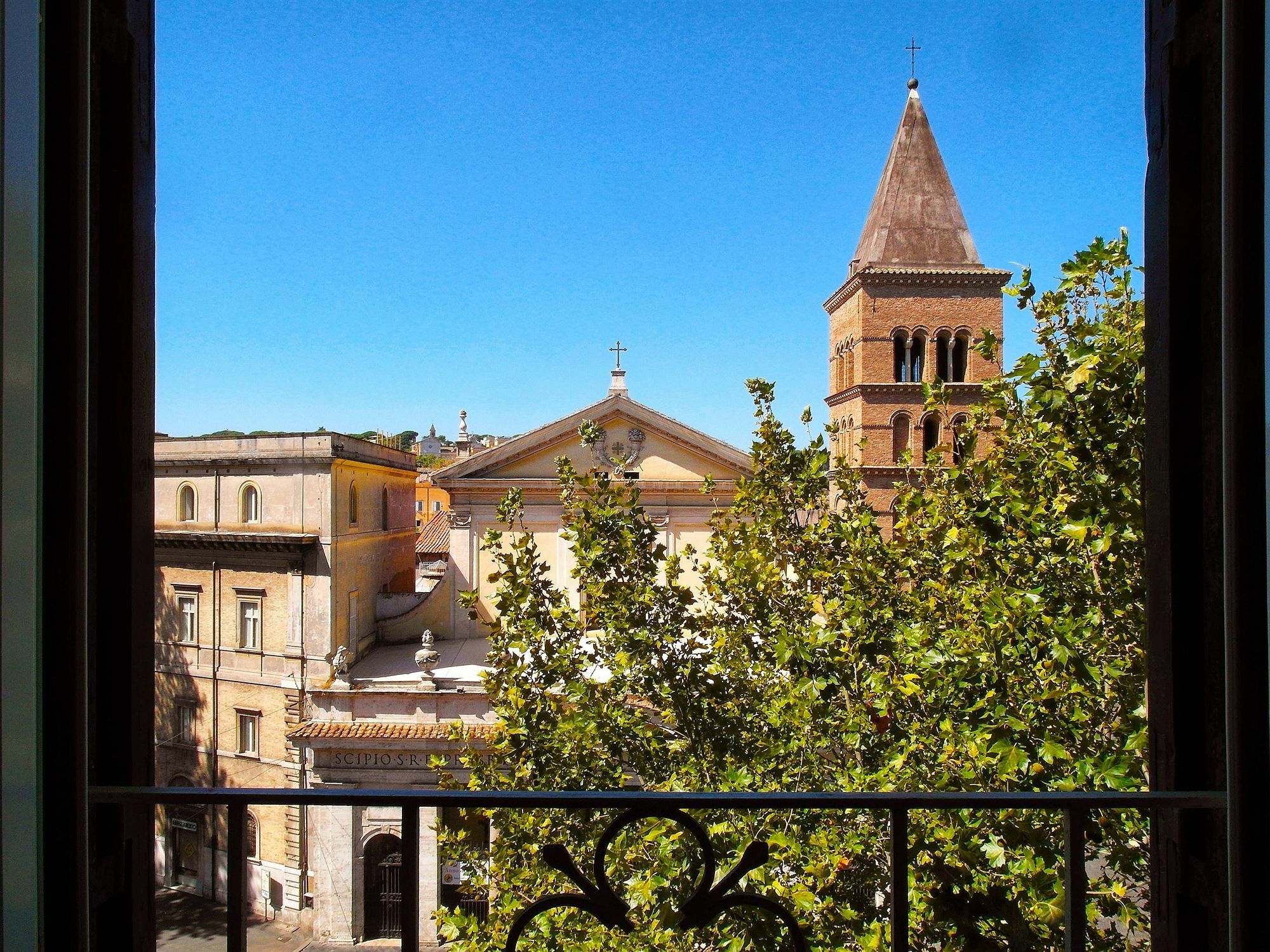 Pensión Sonnino Roma